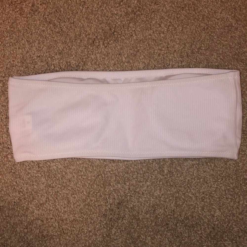 Bikini - Picture 5 of 7